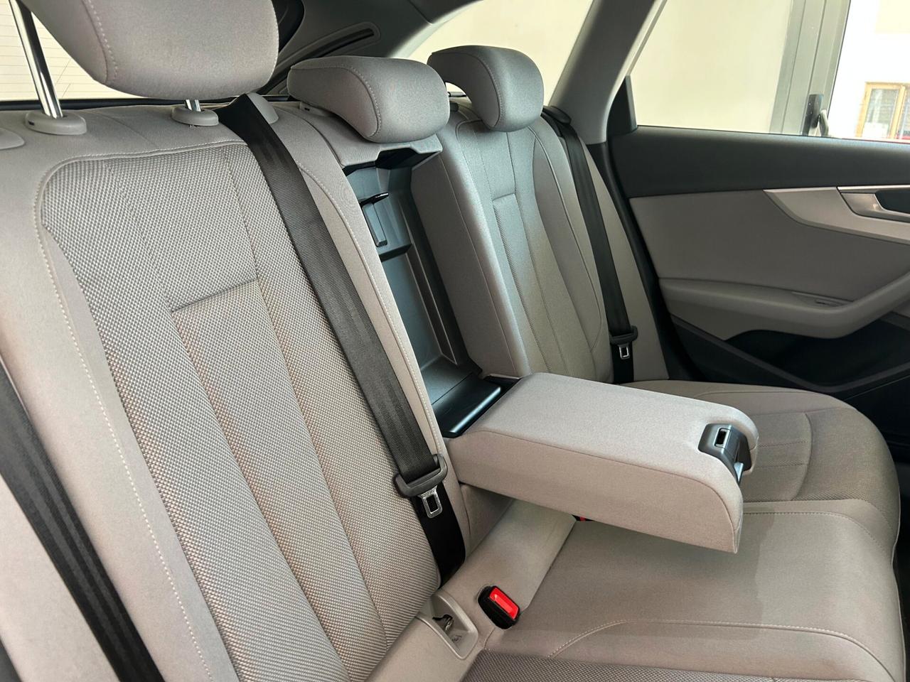 Audi A4 Avant 40 TDI S tronic