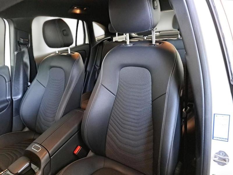 MERCEDES-BENZ GLA 180 d Automatic Sport