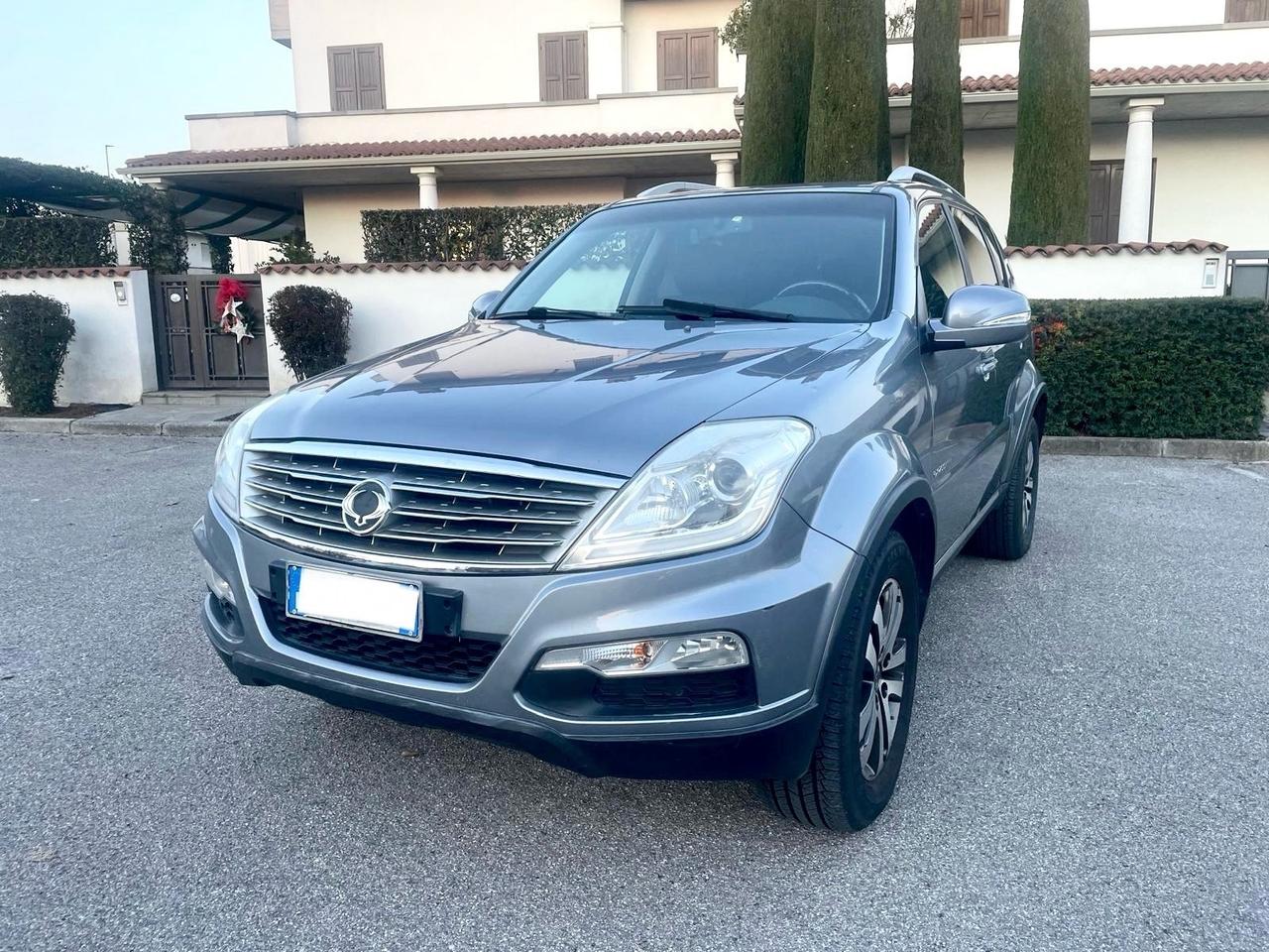 Ssangyong Rexton W 2.0 Xdi 4x4 2013