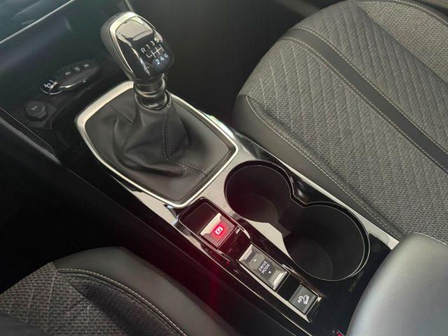 PEUGEOT 2008 PureTech 100 S&S Allure