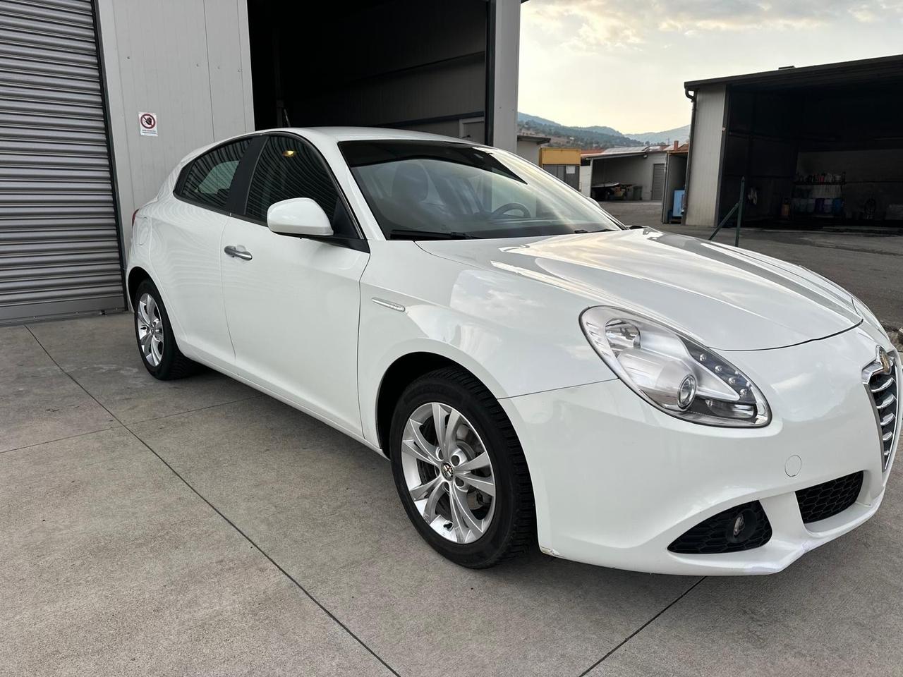 Alfa Romeo Giulietta 1.6 JTDm-2 105 CV Exclusive