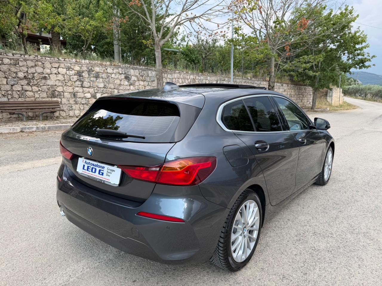 Bmw 116 116d 5p. Business Advantage