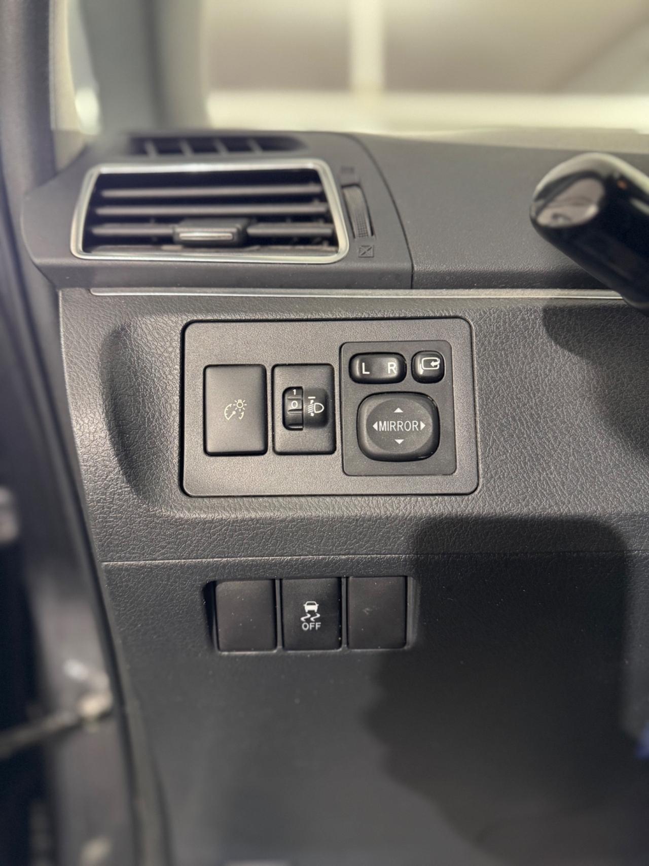 Toyota Verso 2.0 D Active 7 posti TAGLIANDI CERTIFICATI TOYOTA