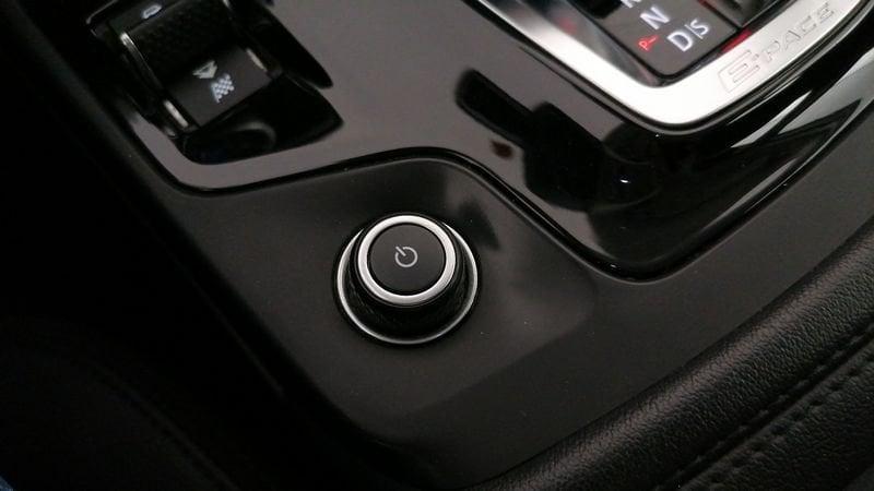 Jaguar E-Pace 2.0d i4 mhev SE awd 163cv auto