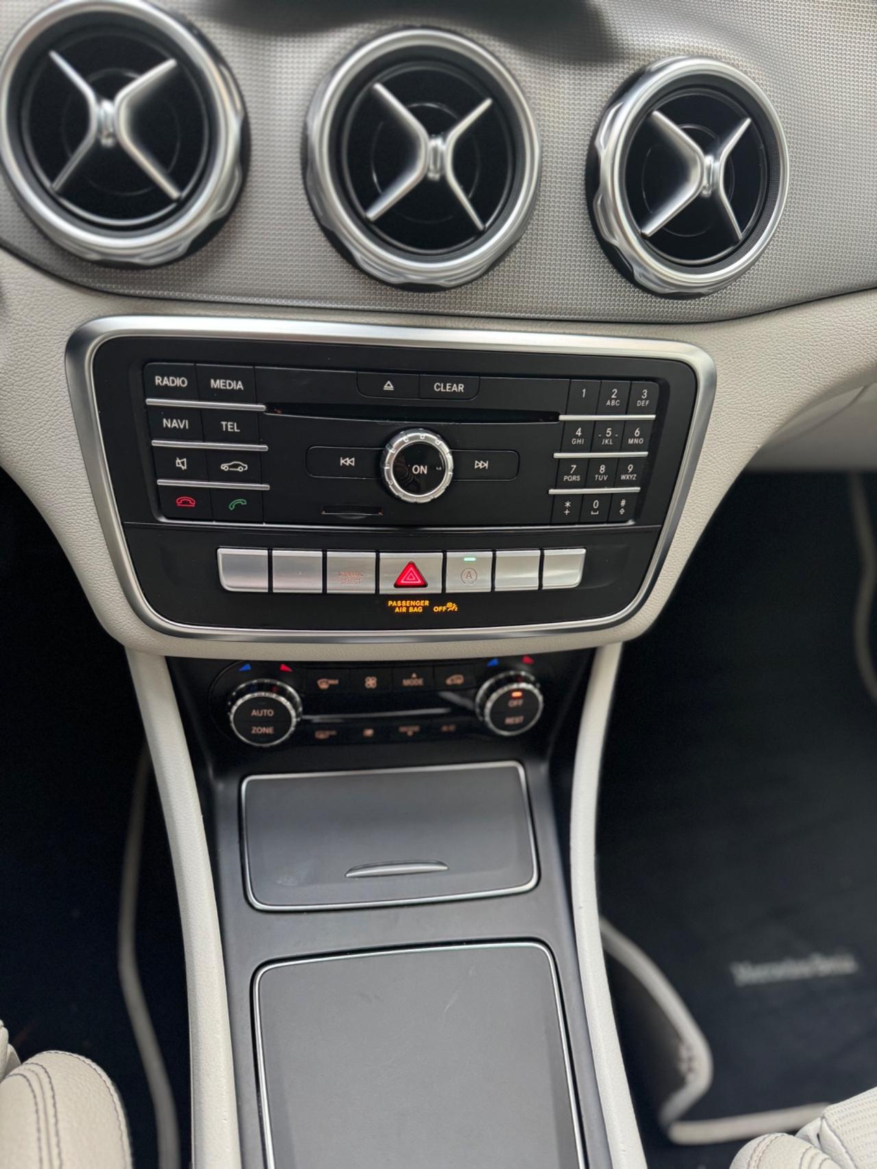 Mercedes-benz GLA 180 d Automatic Premium