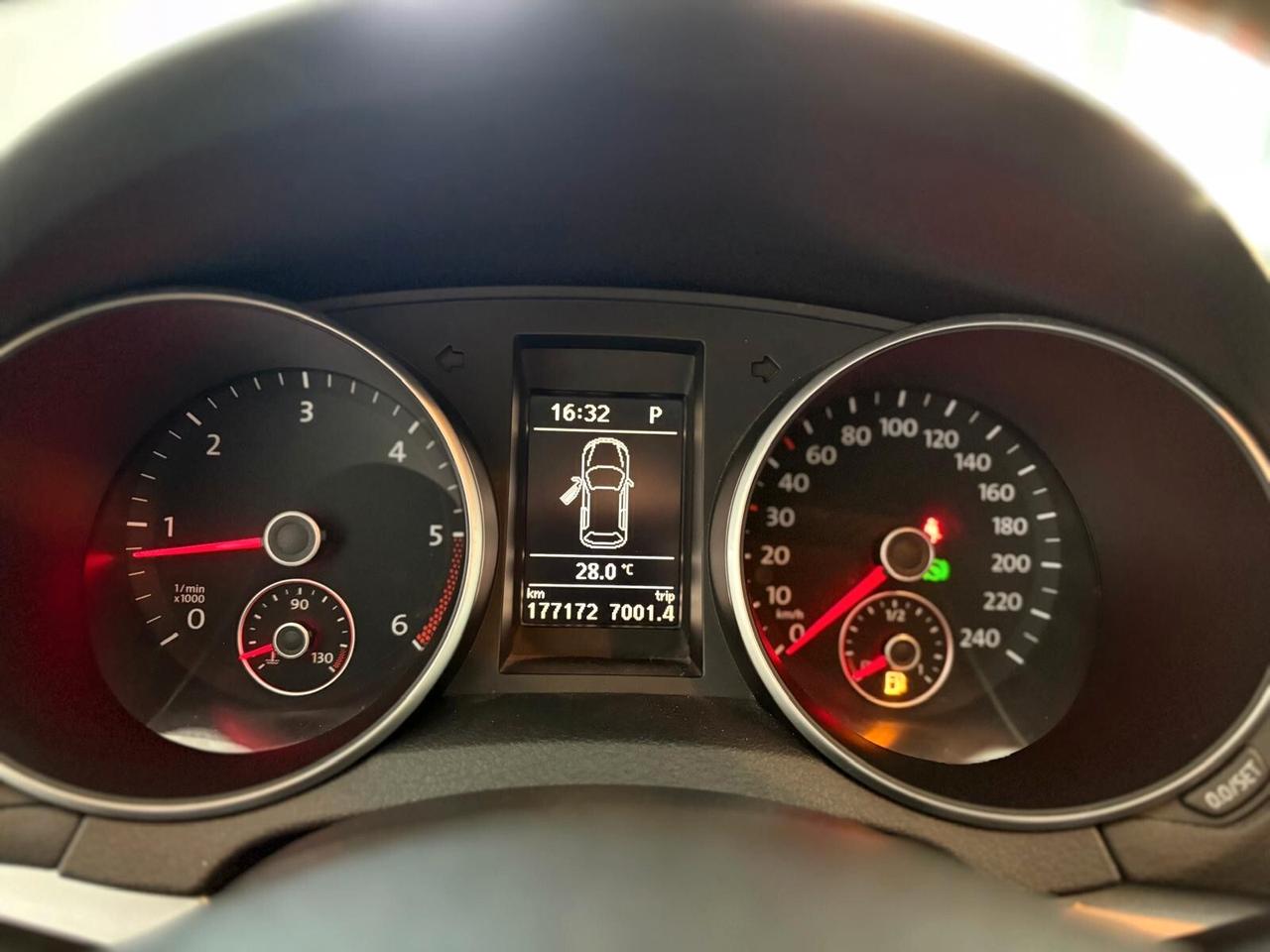 Volkswagen Golf 1.6 TDI DPF DSG 5p. Highline