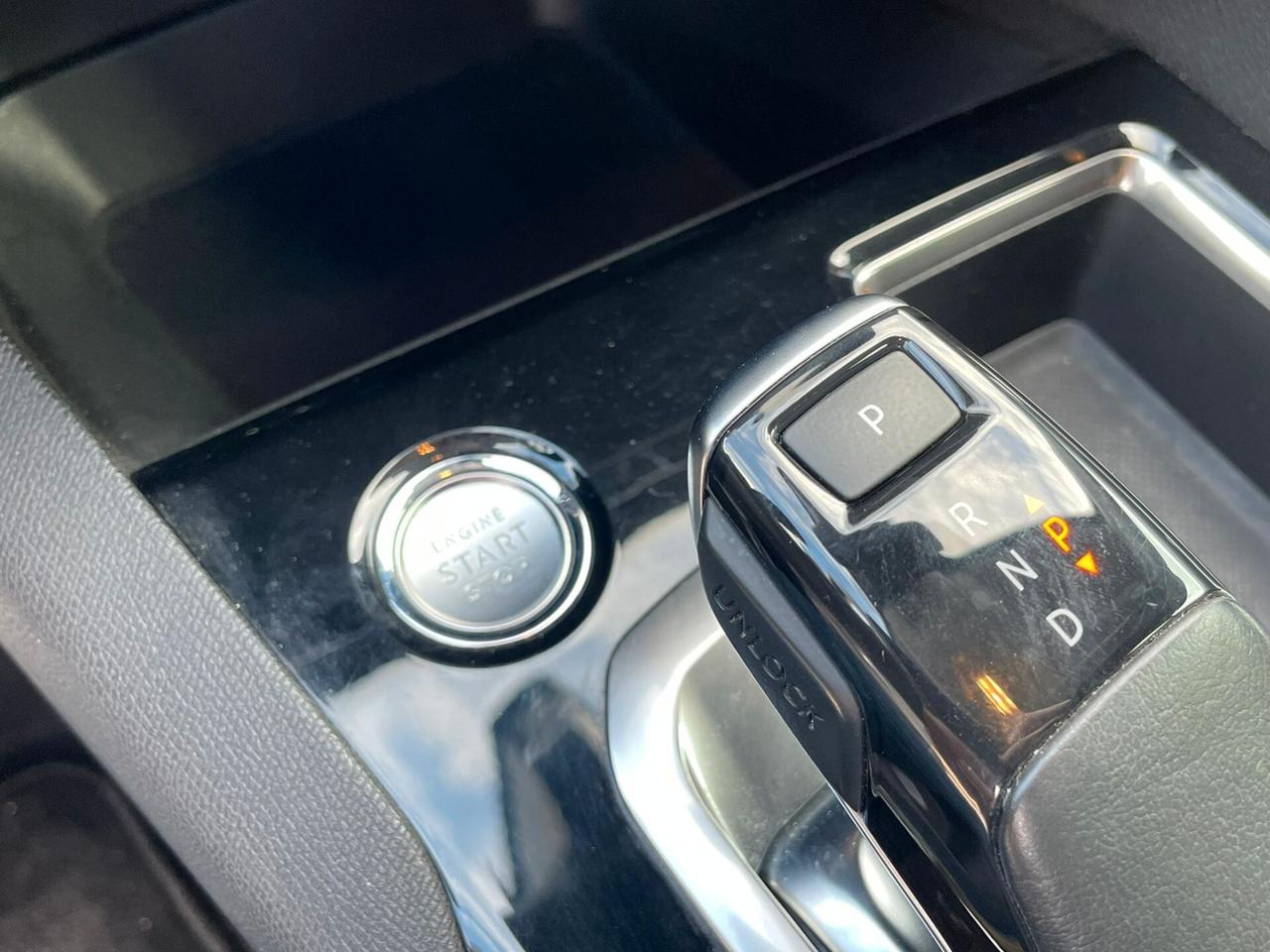 PEUGEOT 3008 1.5HDI ACTIVE 130cv *NAVI-LED-CARPLAY*