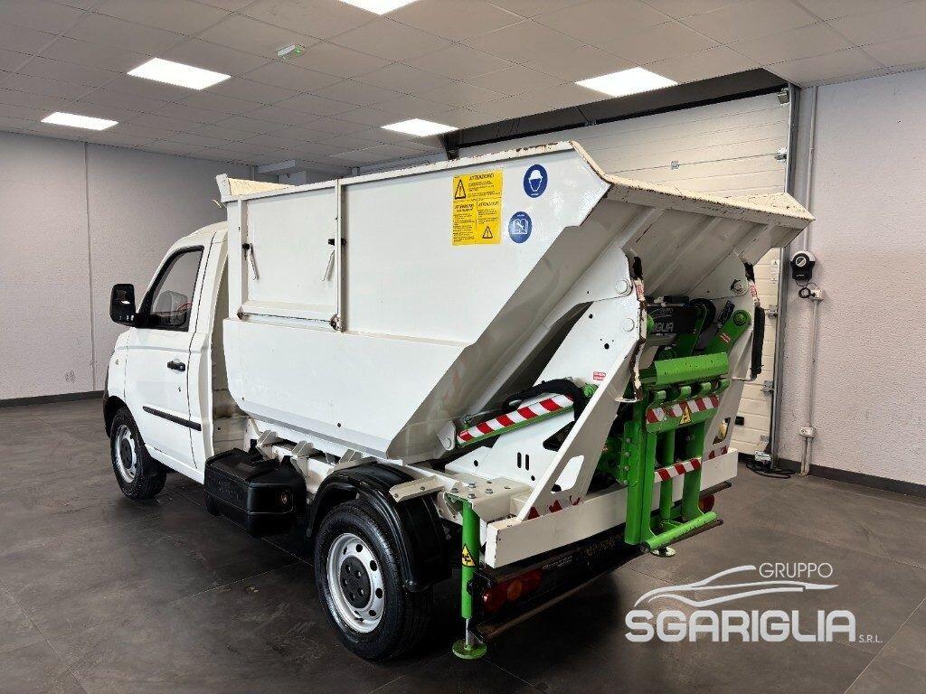 Piaggio Porter GPL Vasca Rifiuti Ribaltabile Compatta