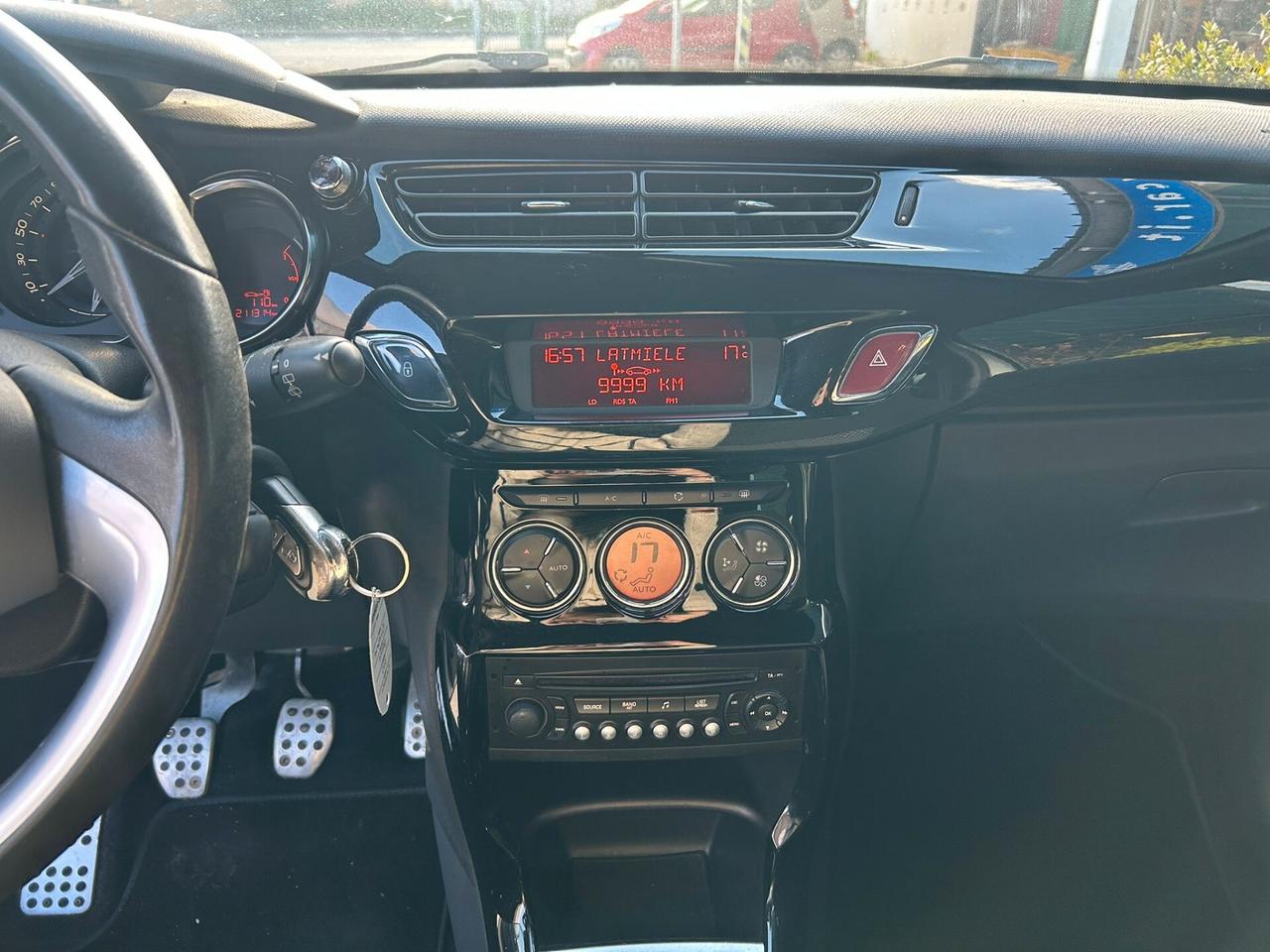 Ds DS3 3 1.6 e-HDi 90 airdream So Chic