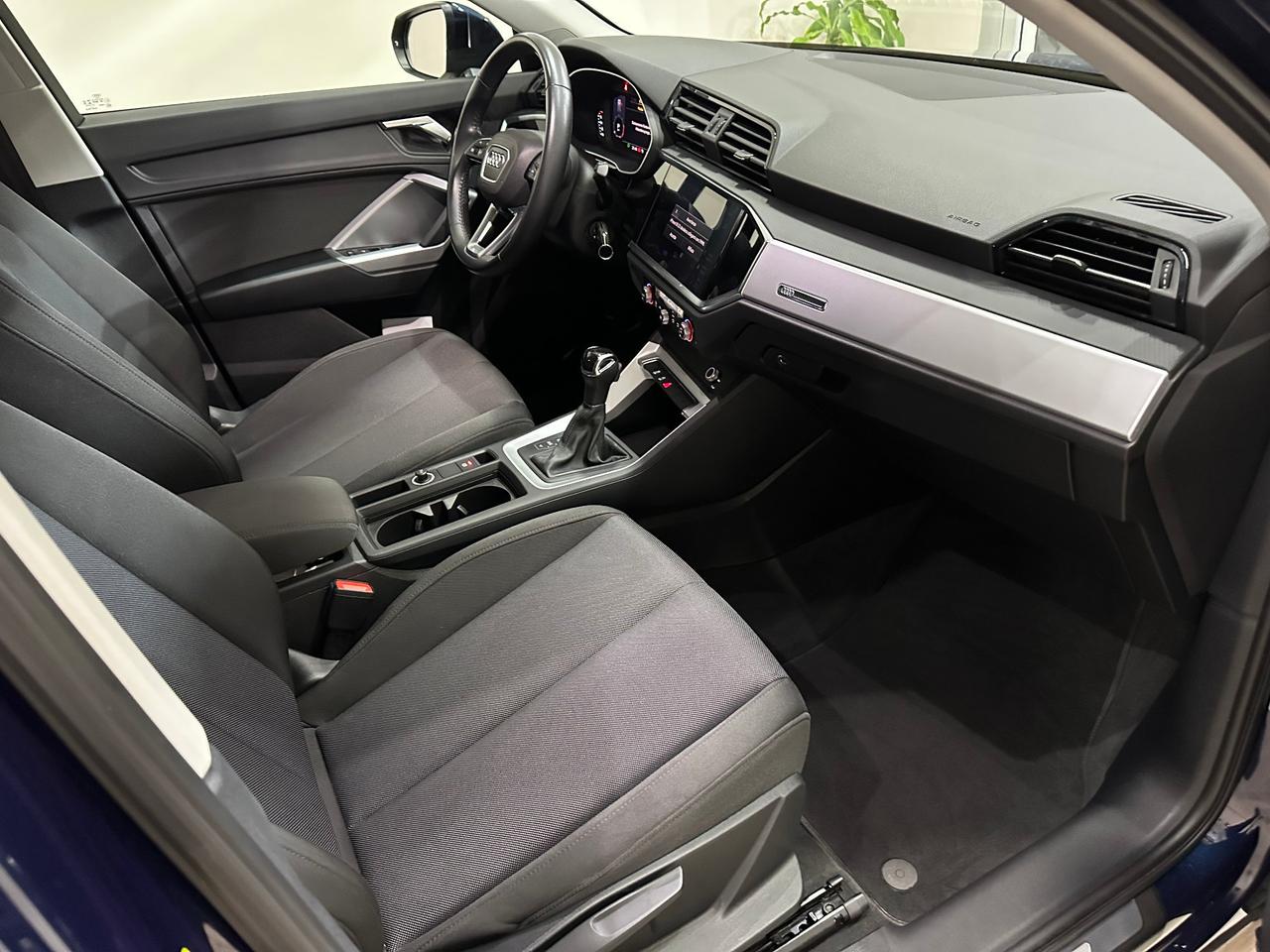 Audi Q3 35 TDI S tronic Business Advanced Luci Biled Matrix