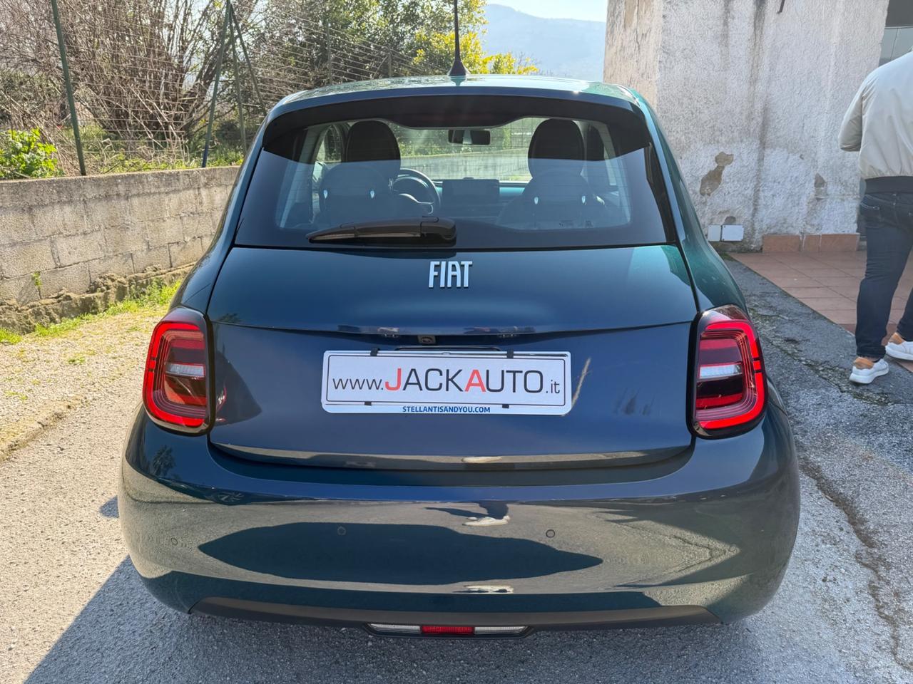 Fiat 500 500e Berlina 23,8 kWh Action
