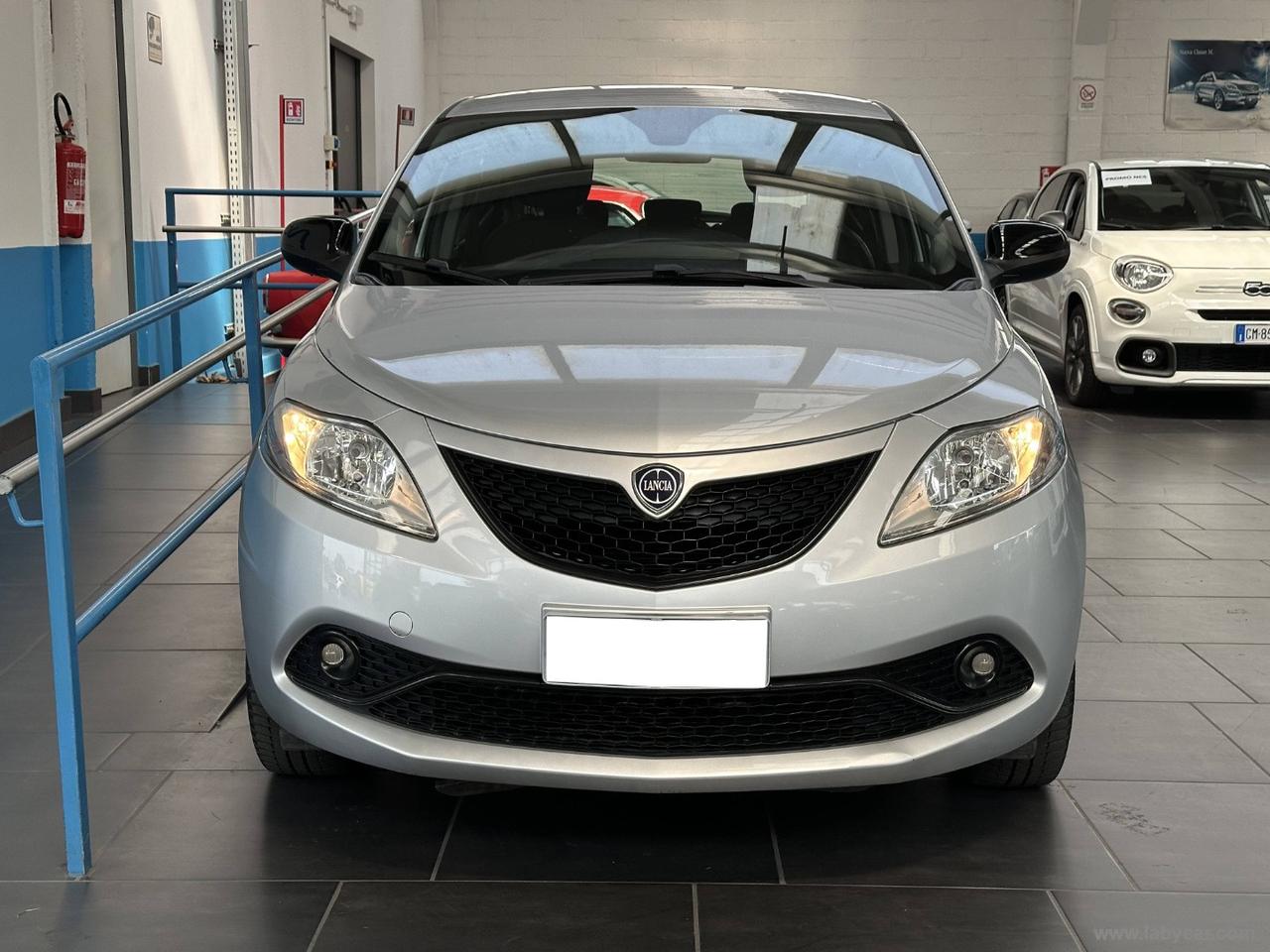 LANCIA Ypsilon 1.2 69 CV 5p. S&S Gold