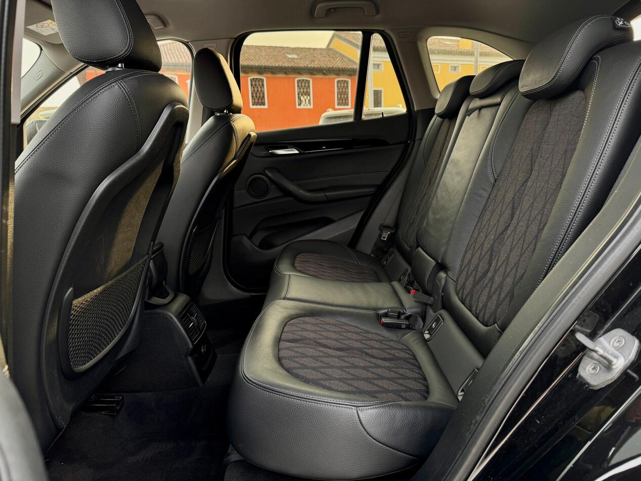 BMW X1 Xdrive18d xLine auto my18