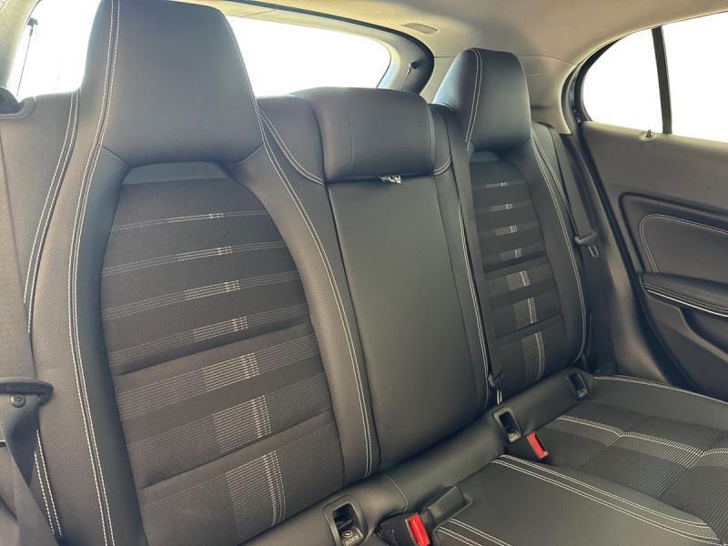 Mercedes GLA 180 180 Sport 7G-DCT