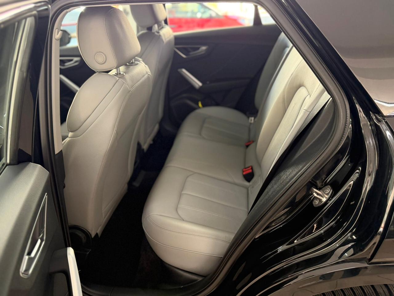 Audi Q2 35 TDI quattro S tronic line Edition