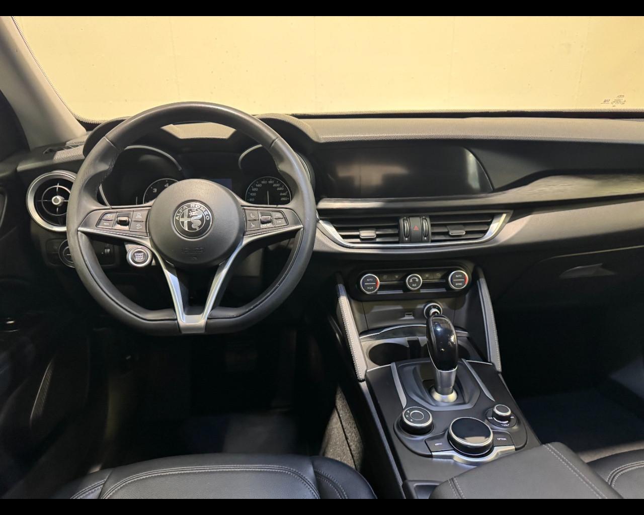 ALFA ROMEO STELVIO 2.2 BUSINESS AUTO