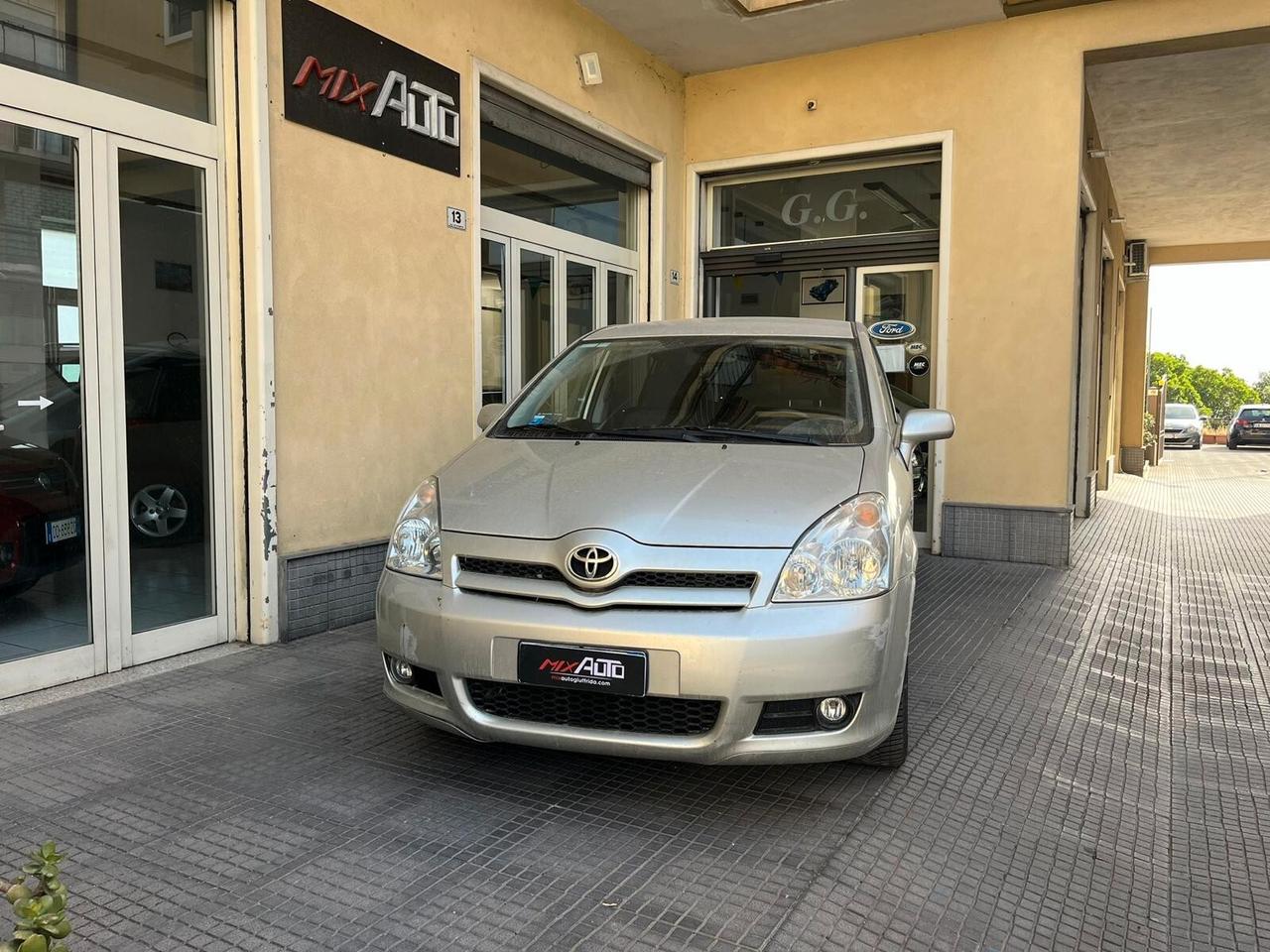 Toyota Corolla Verso 2.2 16V D-4D Sol 7 posti