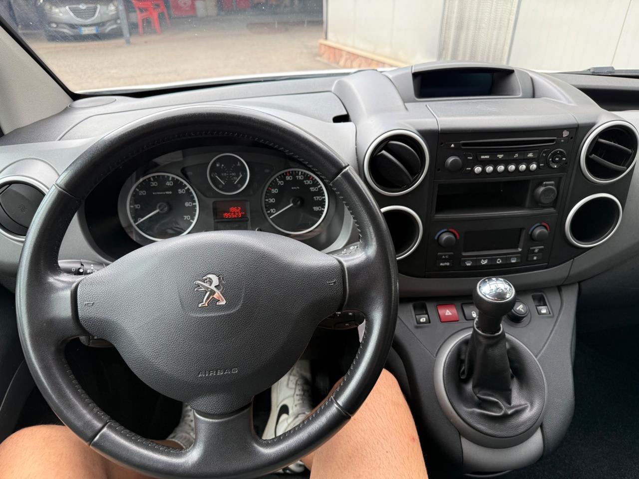 Peugeot Partner Tepee BlueHDi 100 5 POSTI