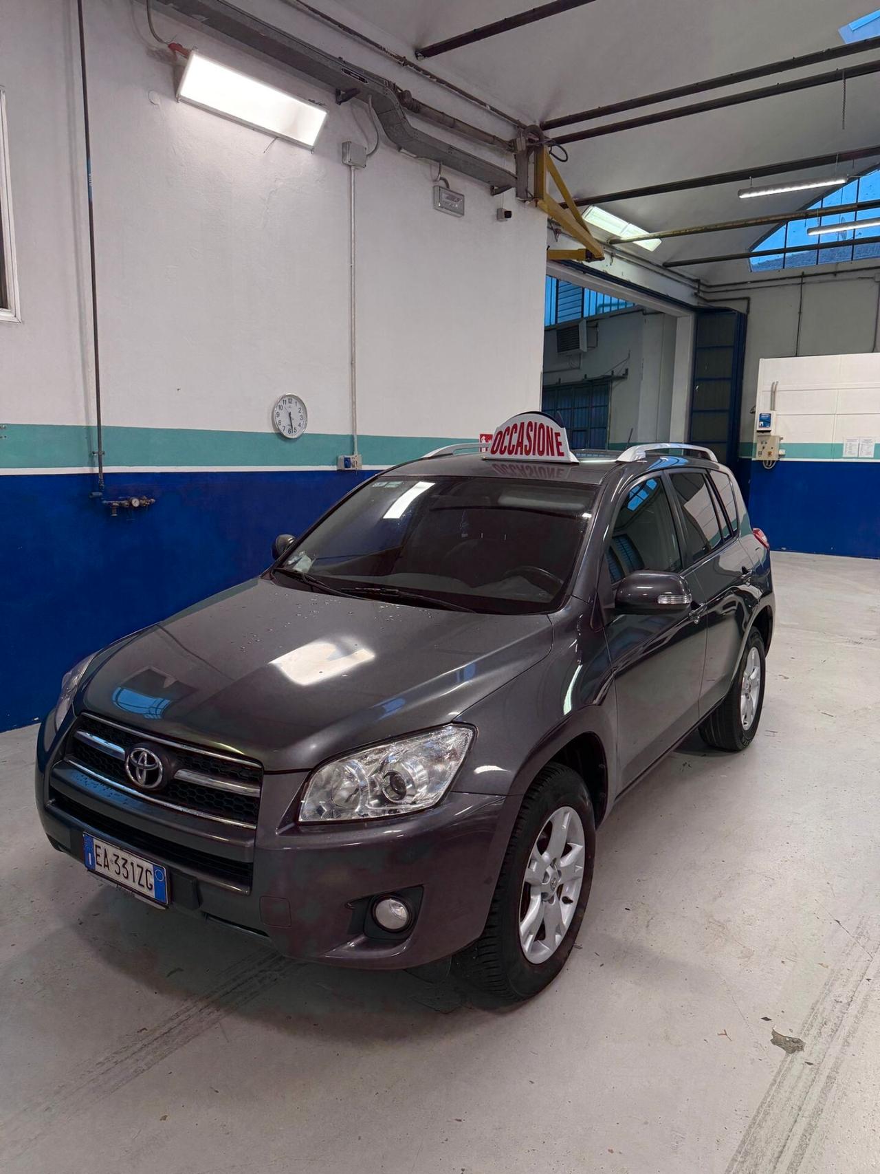 Toyota RAV 4 RAV4 2.2 D-4D 4WD Style