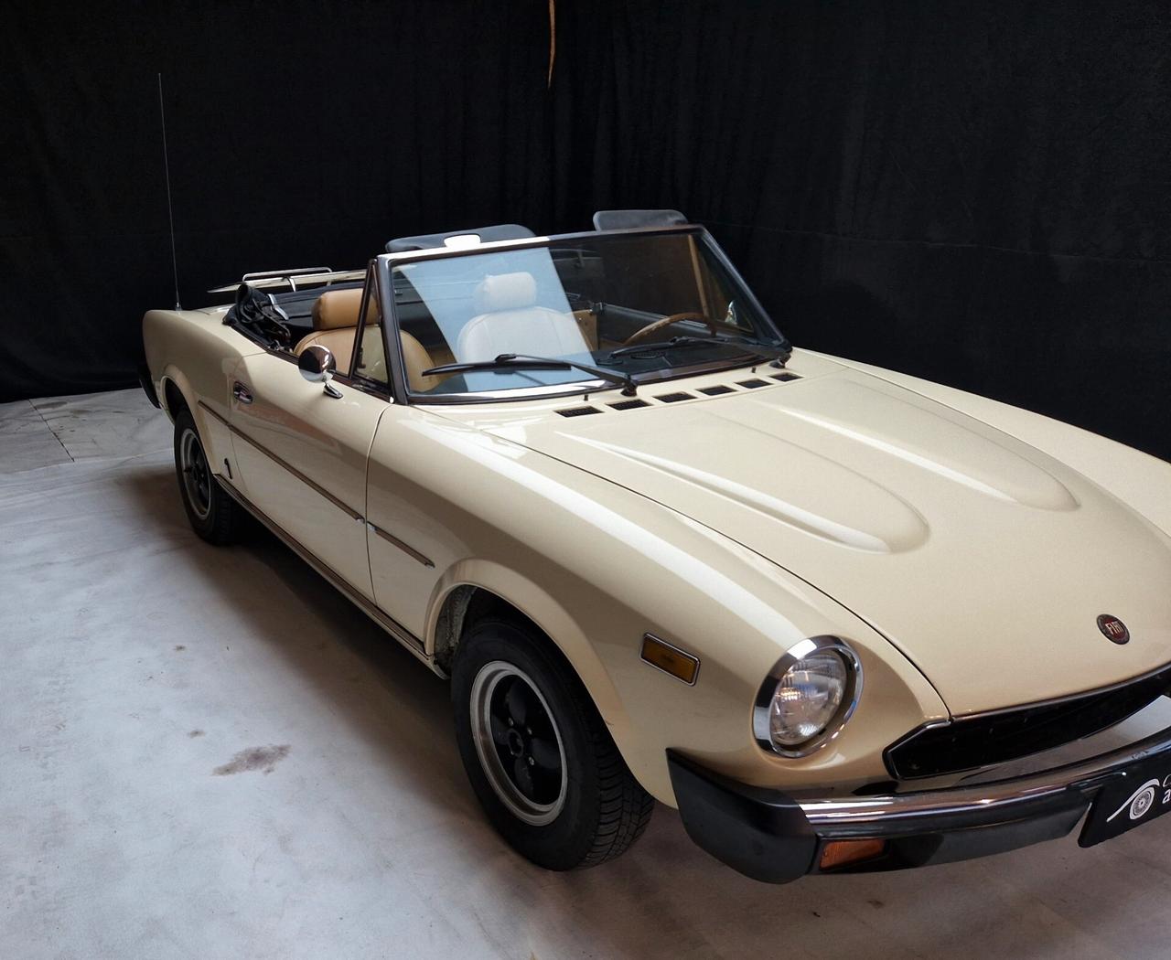 Fiat 124 Spider Pininfarina certif ASI con C.R.S