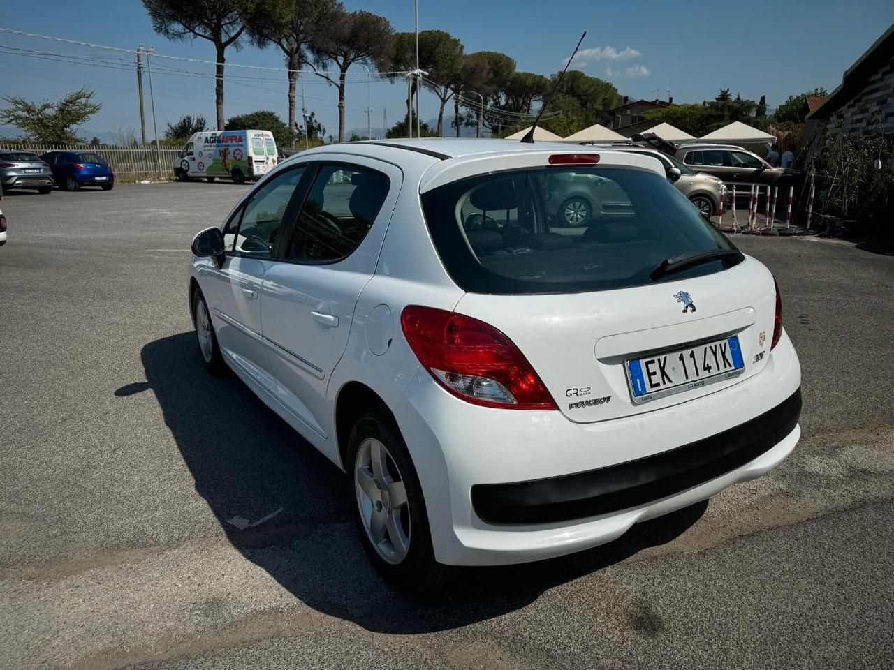 Peugeot 207 1.4 BENZ 5 PORTE NEOPATENTATI 2011