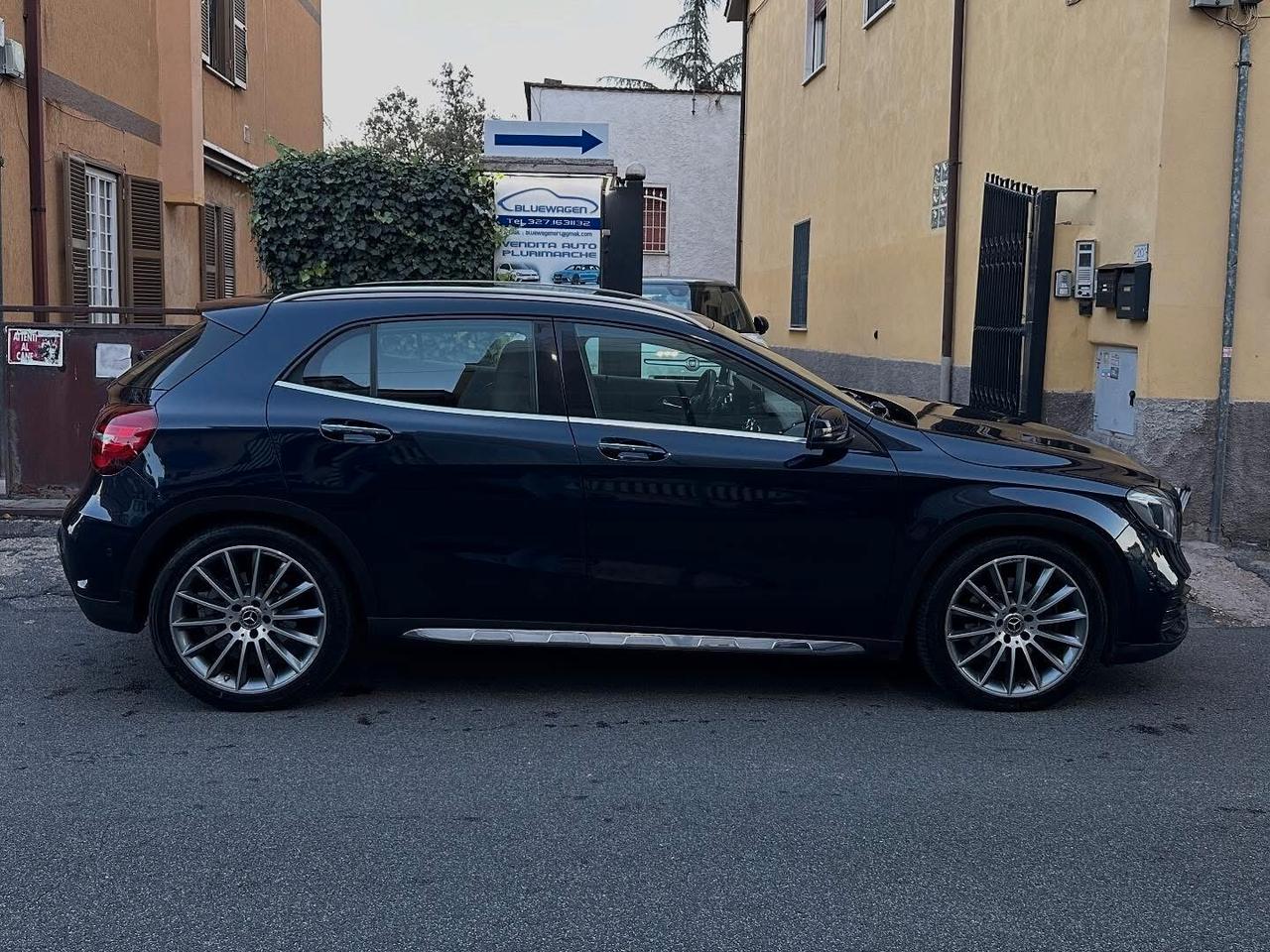 Mercedes-benz GLA 220 d 4Matic Full Pelle Retrocamera Navigazione Apple CarPlay PARI AL NUOVO FINANZIABILE