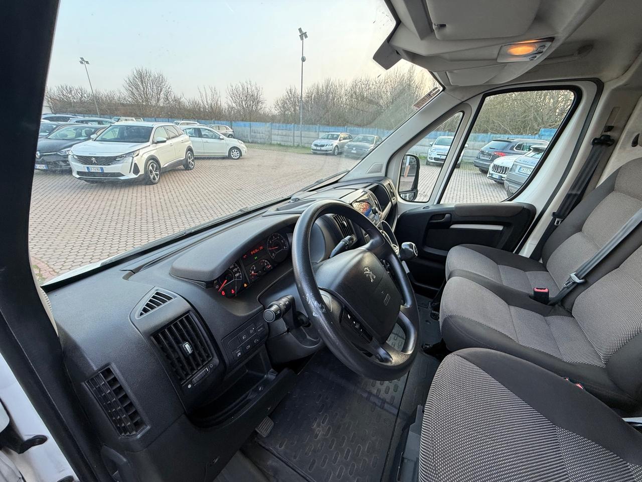 Peugeot Boxer 335 2.2 BlueHDi 140 S&S PC-TN Furgone