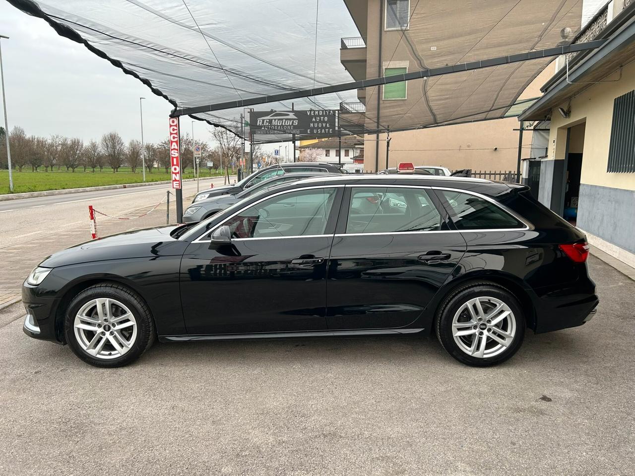 AUDI A4 Avant 30 2.0TDI 136CV S-Tronic Business Mhev