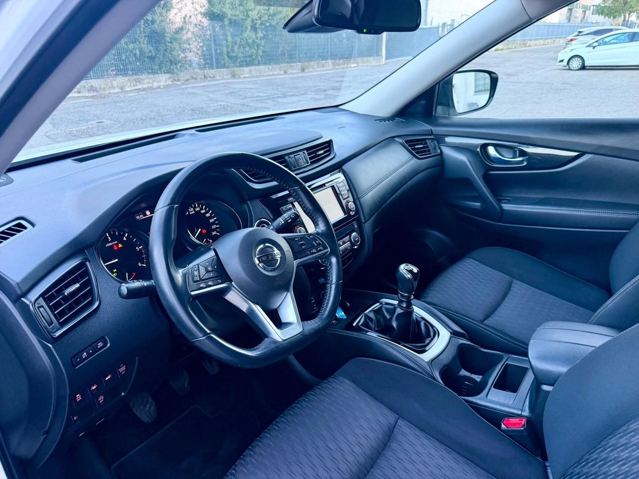 Nissan X-Trail 1.6 dCi 2018 104.000km e6 condizioni eccellenti