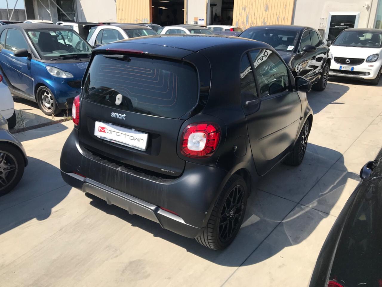 Smart ForTwo 90 0.9 Turbo twin. Limited Edition Berlin Black