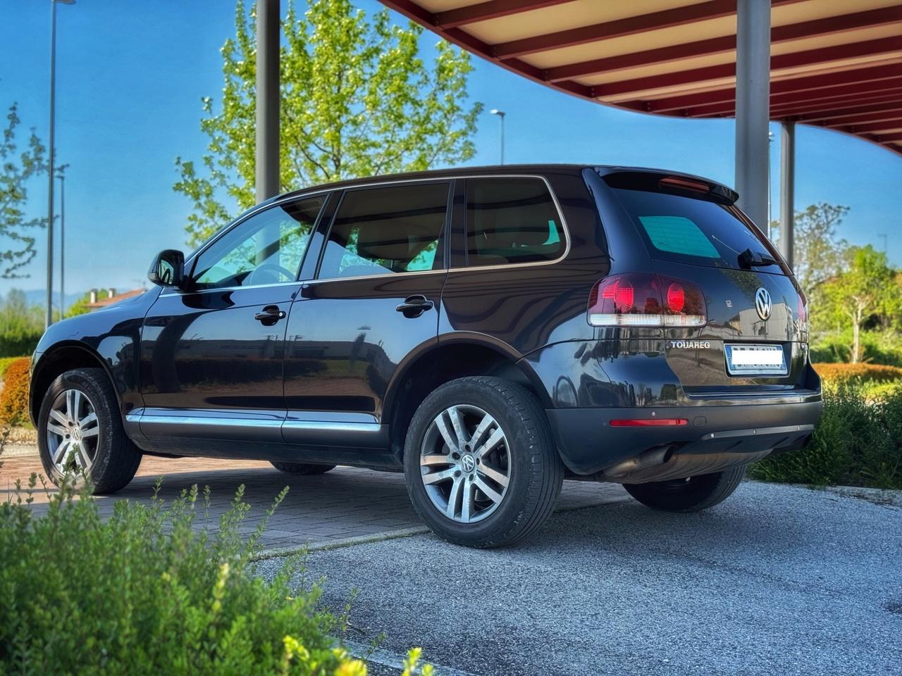 Volkswagen Touareg 3.0 V6 TDI DPF Exclusive