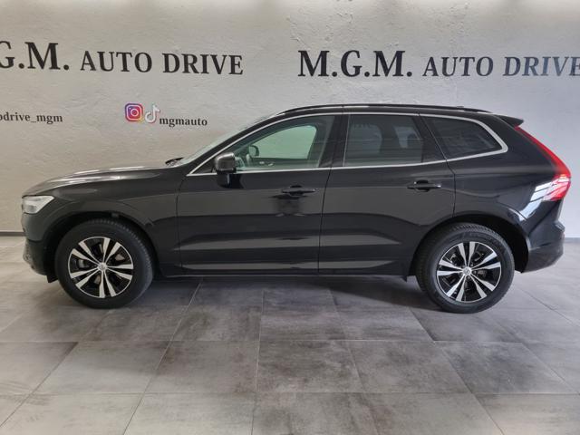 VOLVO XC60 B5 (d) AWD Geartronic Momentum Pro