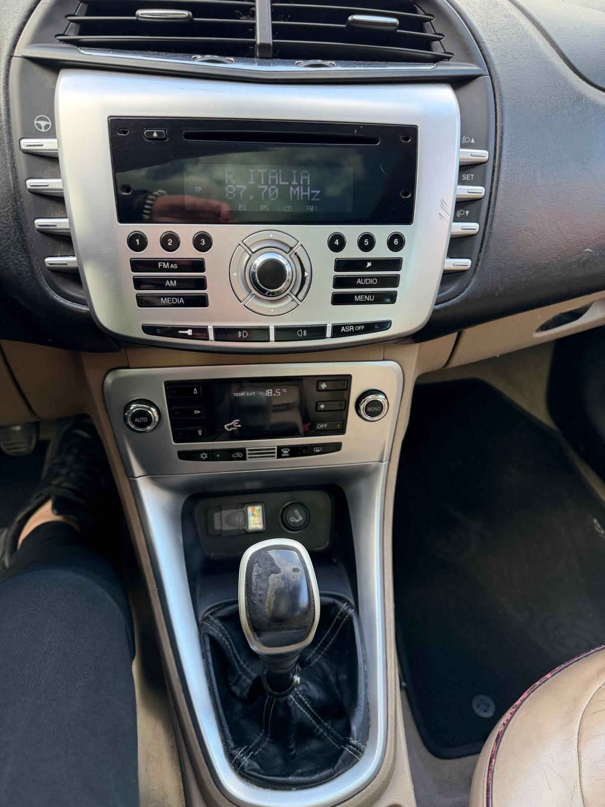 Lancia Delta 1.6 MJT DPF Platino