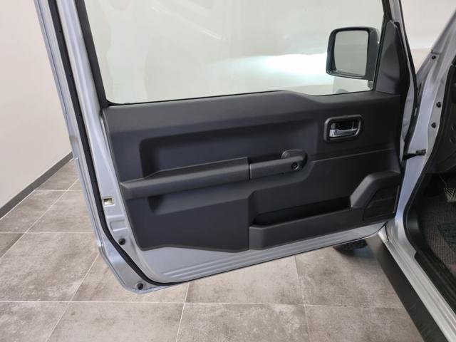 SUZUKI Jimny 1.5 5MT Top