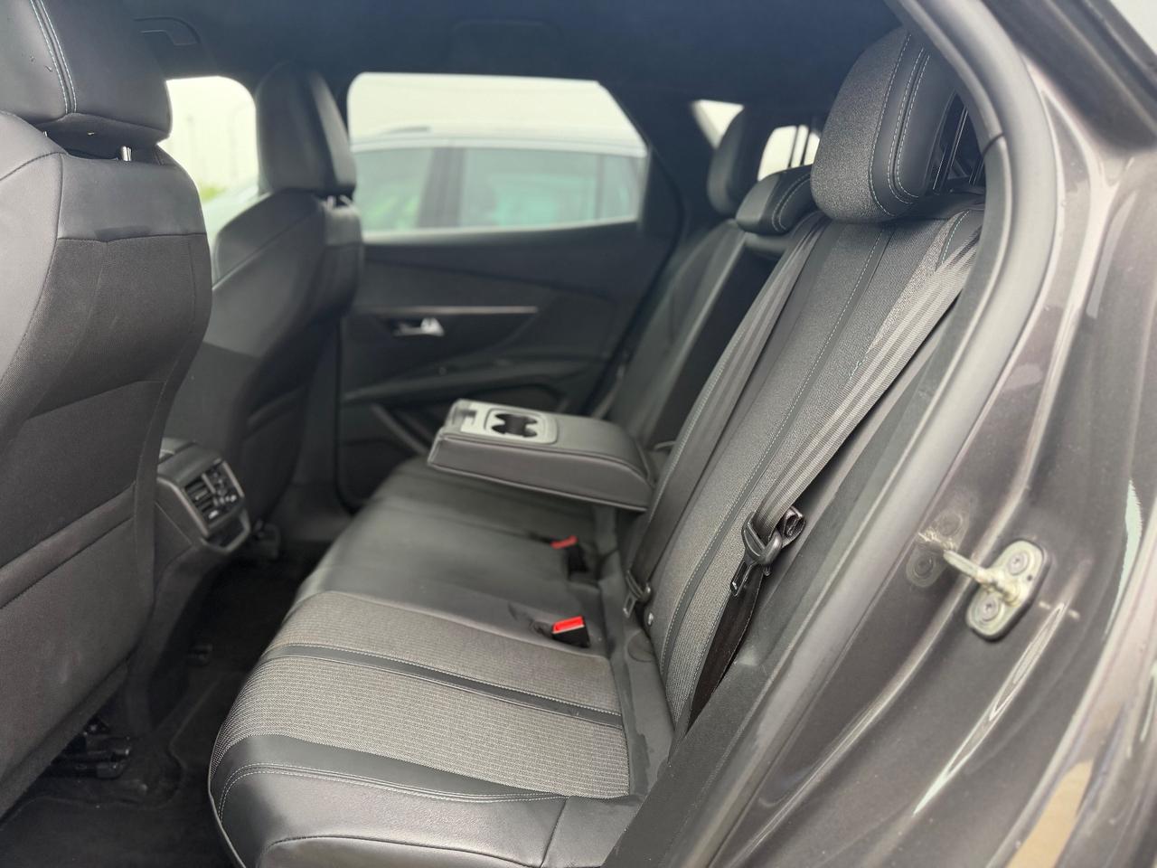 Peugeot 3008 BlueHDi 130 S&S EAT8 Allure Pack 2023