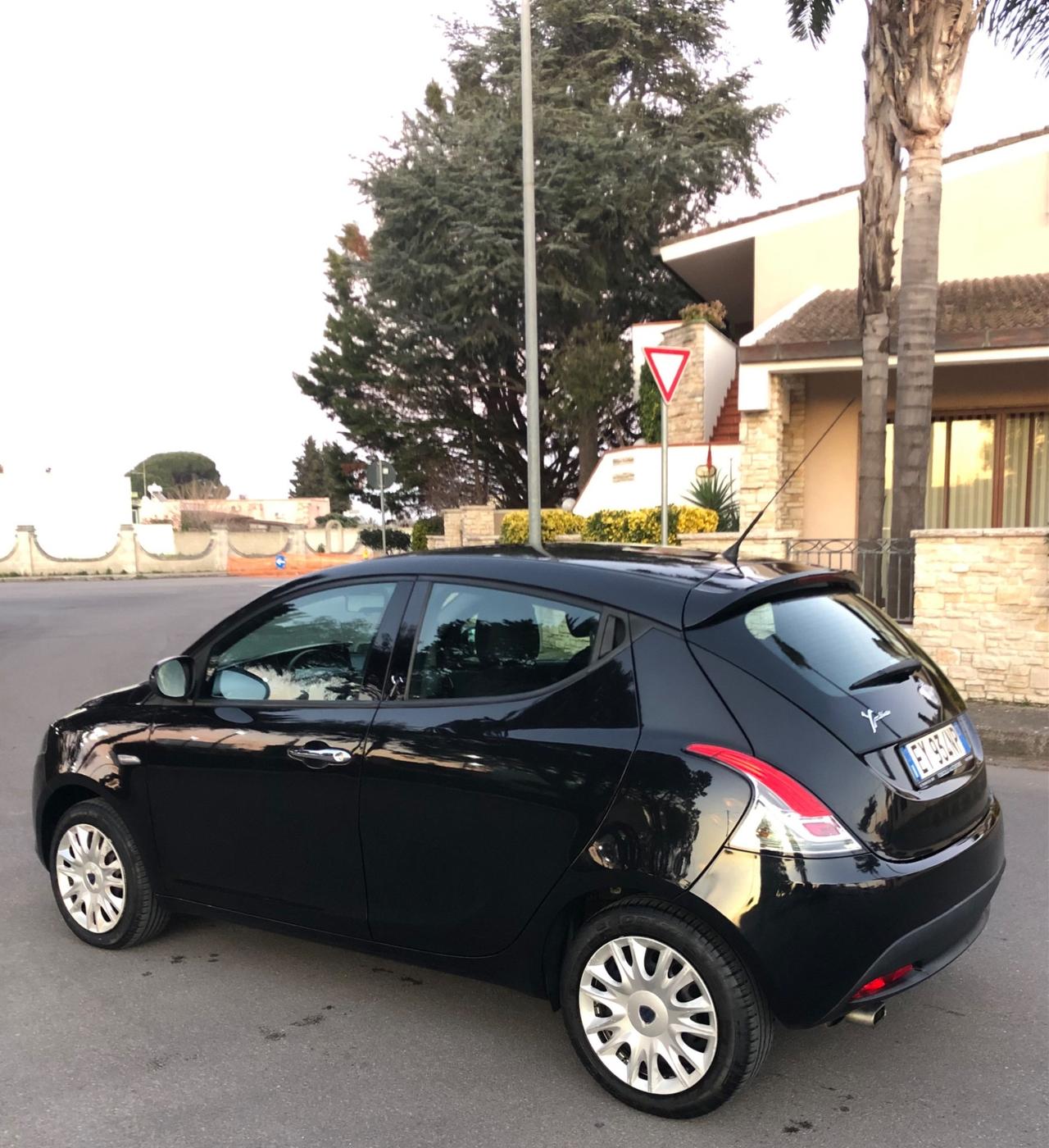 LANCIA Y 1.2 BENZINA/GPL PLATINUM 2013