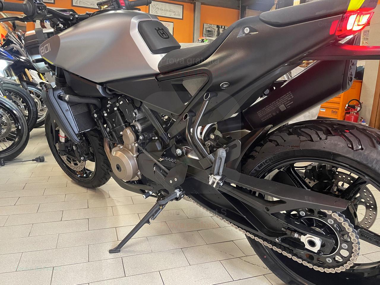 Husqvarna Vitpilen 801 L