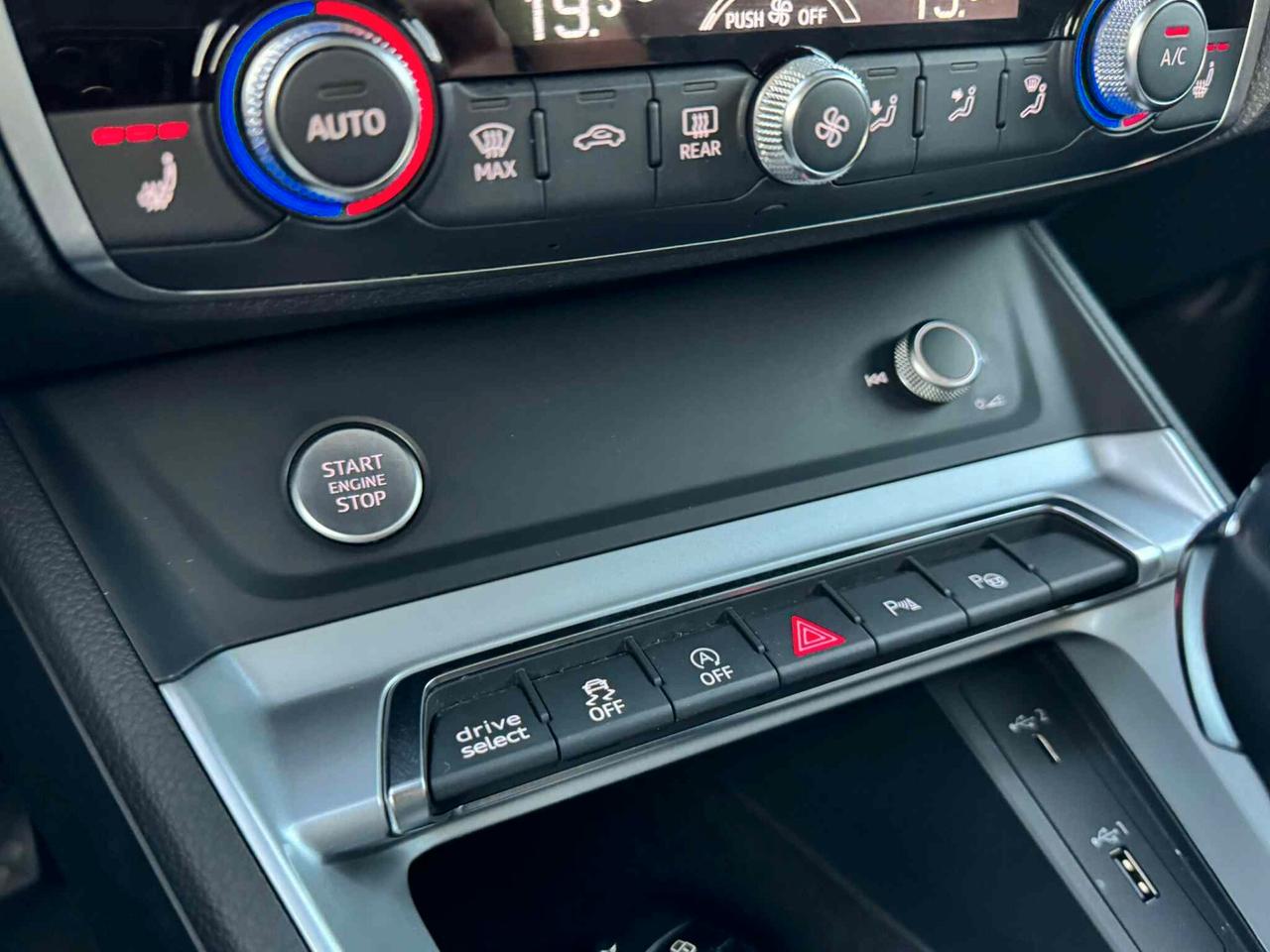 Audi Q3 SPB 35 TDI S tronic RETRO 360°