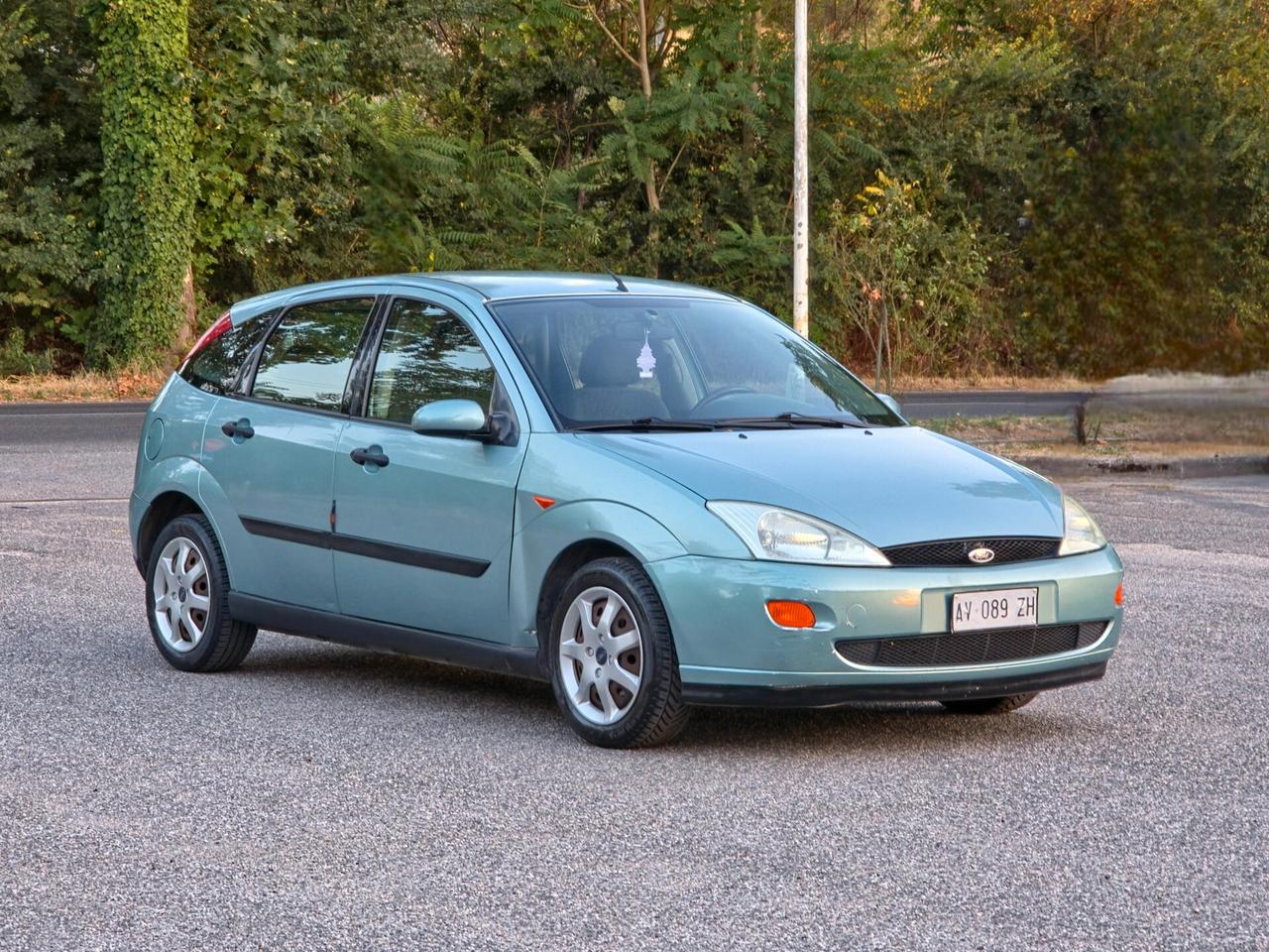 Ford Focus 1.6i 16V cat 5p. Ghia 2002-E2 Manuale NEO
