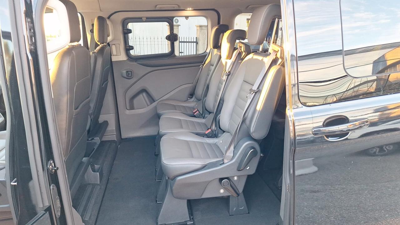 Ford Tourneo Custom 320 2.0 EcoBlue 185CV aut. PC Titanium 8 POSTI!!!