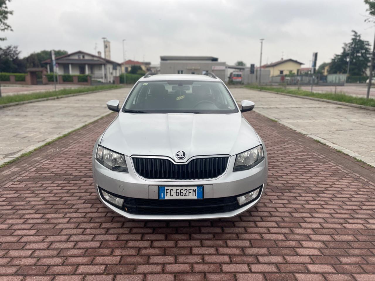 Skoda Octavia 1.6 TDI CR 110 CV DSG Wagon Executive