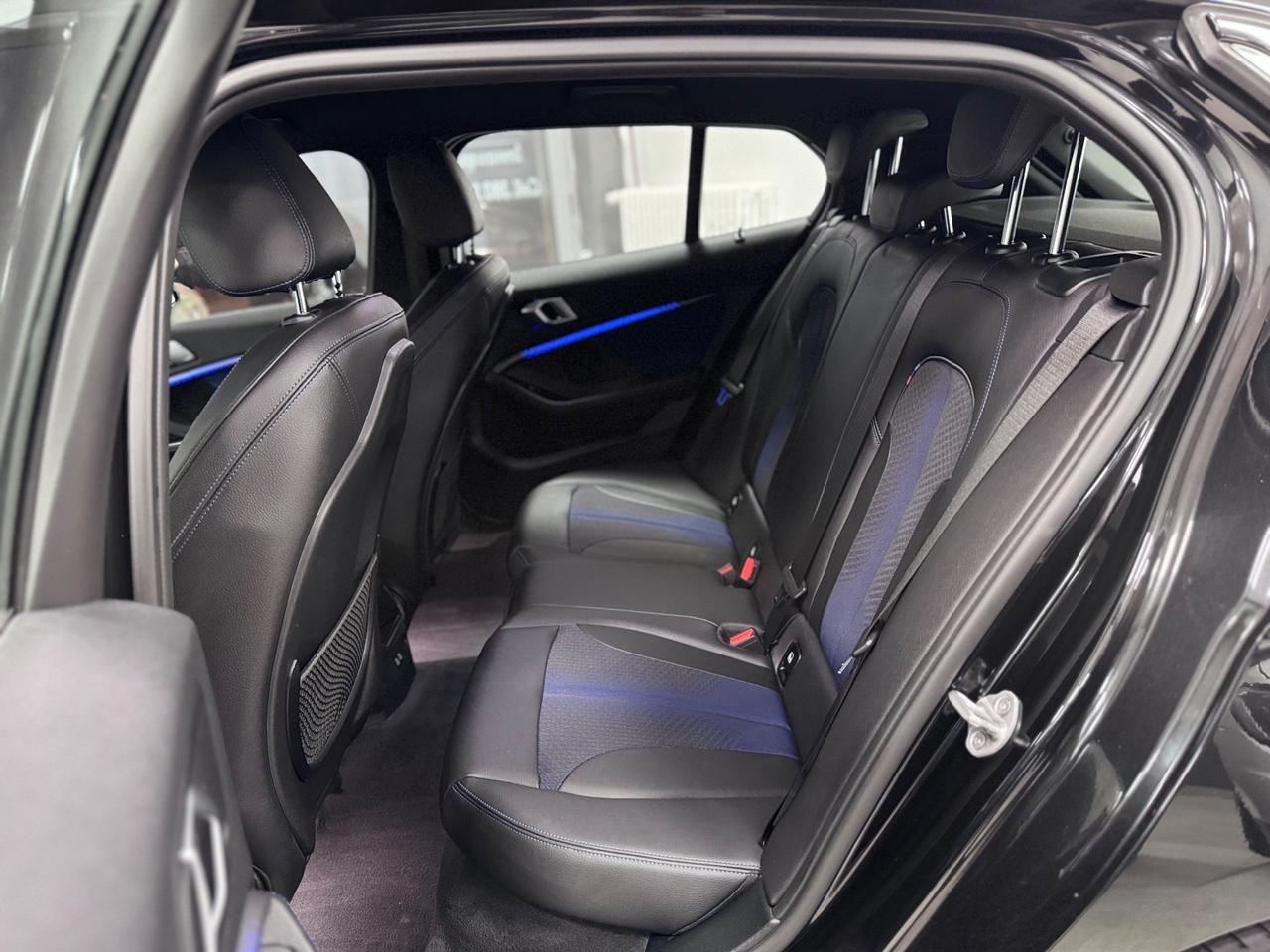 Bmw 116 116d 5p. Msport