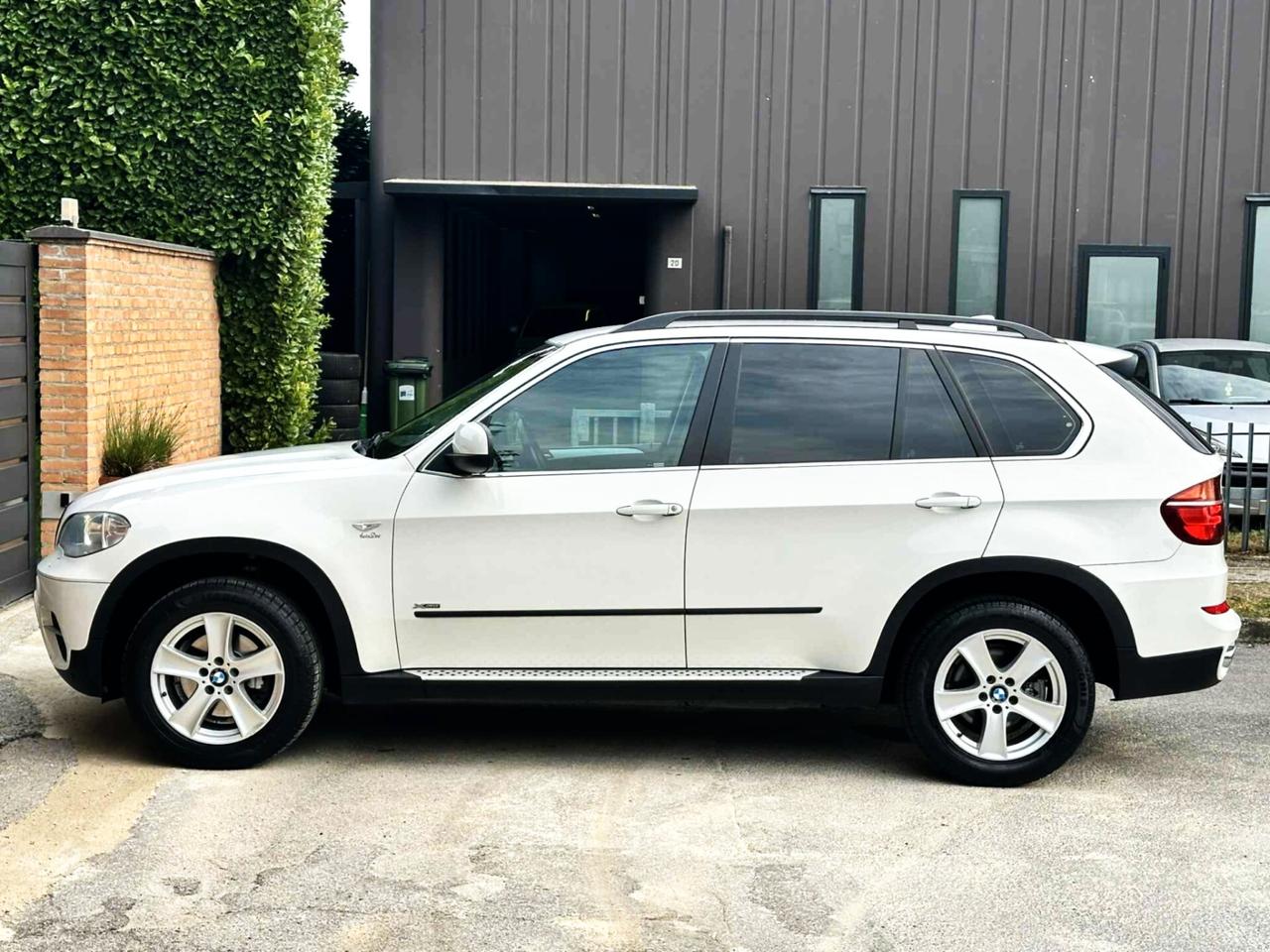 BMW X5 3.0d-4x4-245cv-RESTYLING-147.000KM-GARANZIA
