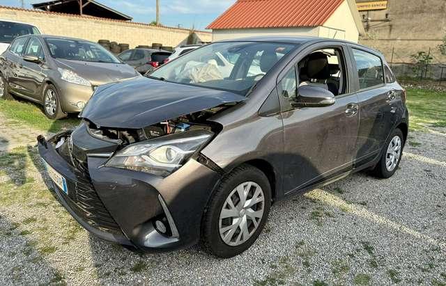 Toyota Yaris 5p 1.0 Cool Neopatentati