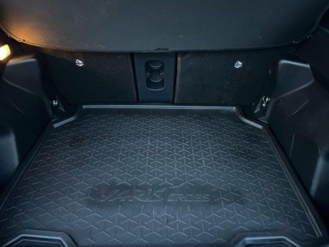 TOYOTA Yaris Cross 1.5 Hybrid 5p. E-CVT Adventure