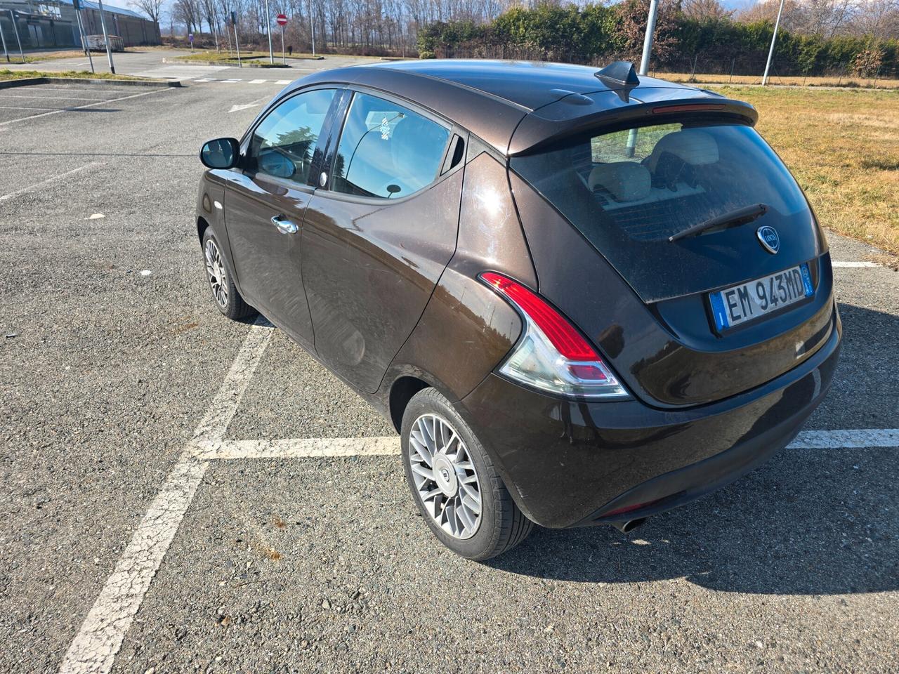 Lancia Ypsilon 1.2 69 CV 5 porte GPL Ecochic Gold