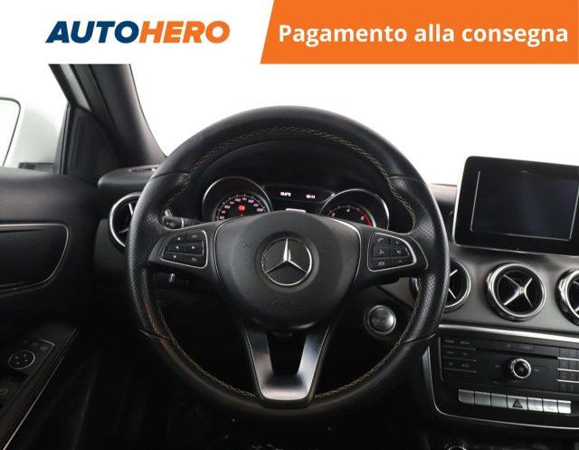 MERCEDES-BENZ GLA 180 d Automatic Sport