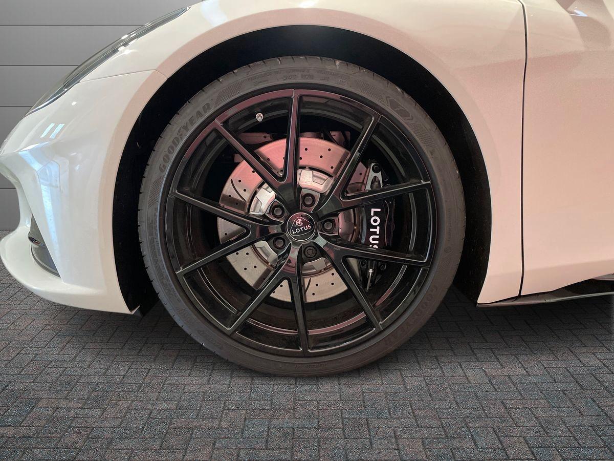 LOTUS EMIRA V6 SE