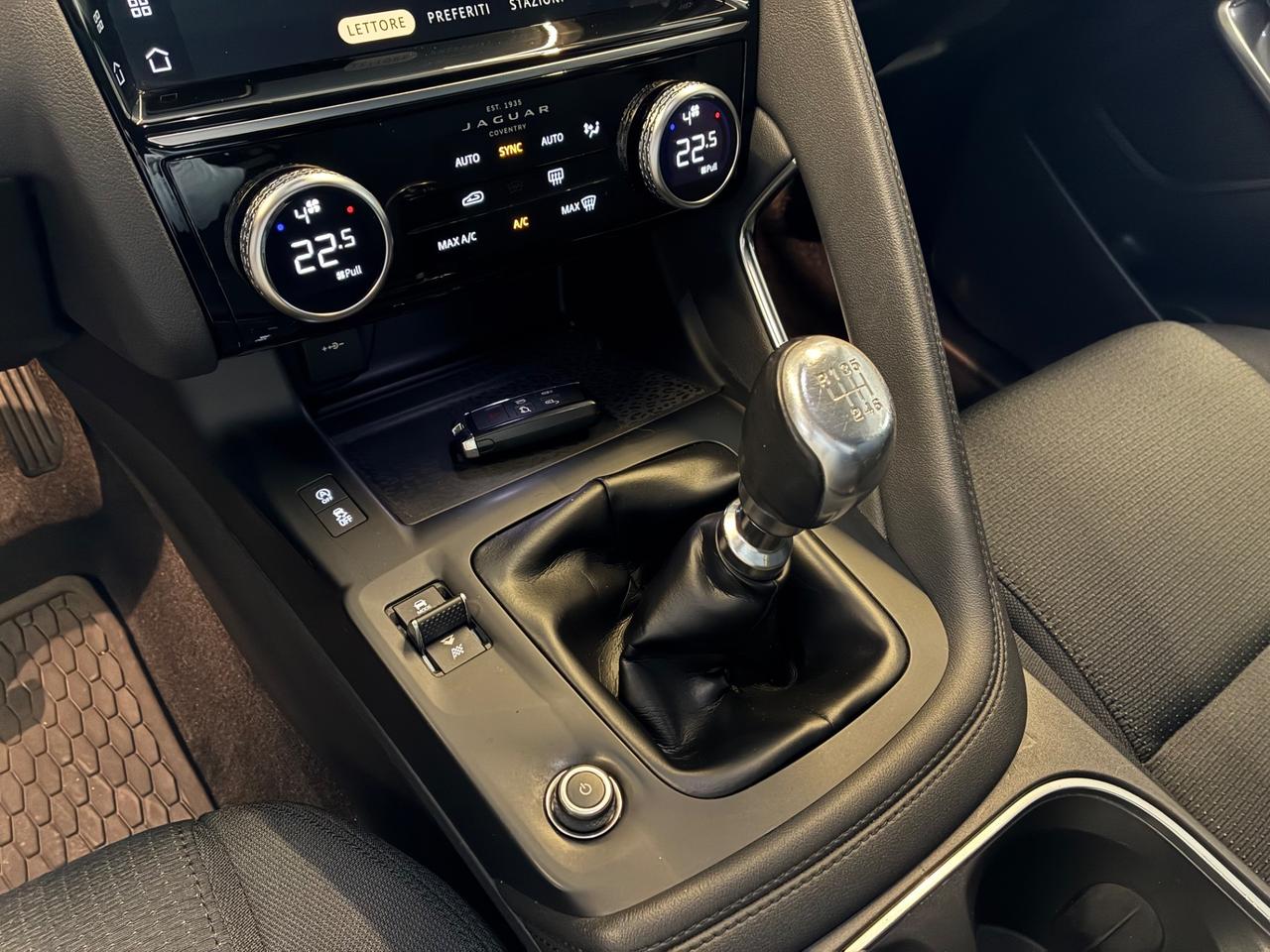 Jaguar E-Pace 2.0d i4 fwd 163cv Aziendale