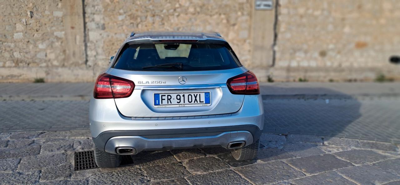 Mercedes-benz GLA 200 d Automatic Premium